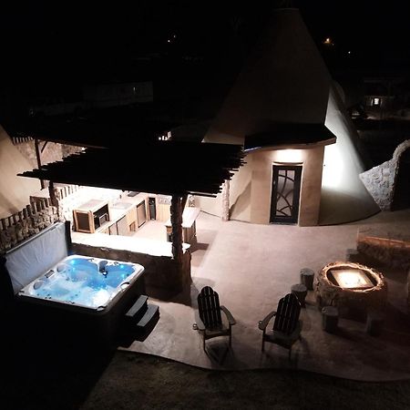 Zion White Bison Glamping & Rv Resort Virgin Zewnętrze zdjęcie