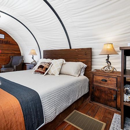 Zion White Bison Glamping & Rv Resort Virgin Zewnętrze zdjęcie